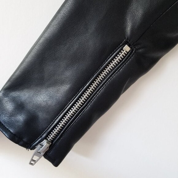 NEW BLANK NYC Essentials FAUX Leather Moto Jacket Size M Biker Edgy Black $99 - Picture 10 of 16